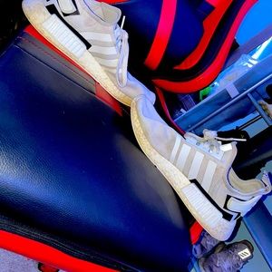 Nmd r1 color block white black